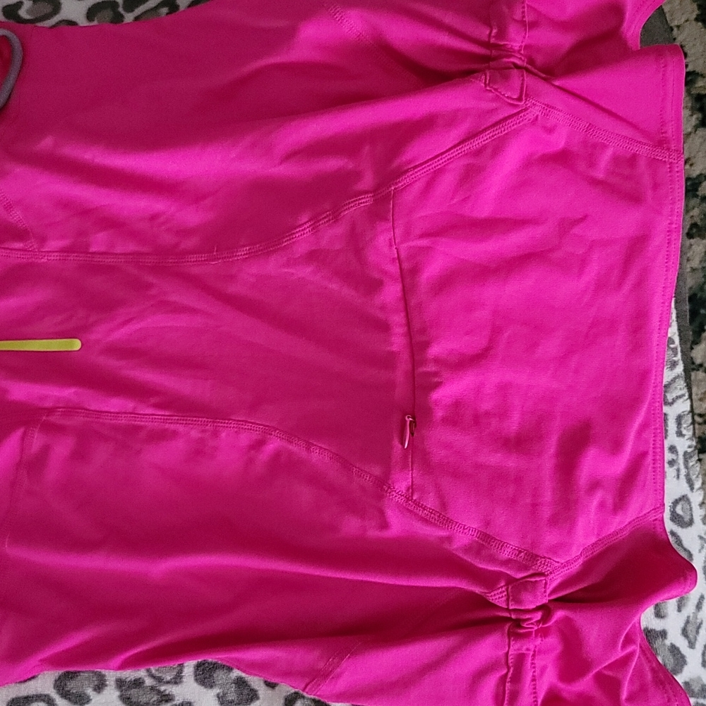 Two work out tops - Picture 3 of 3
